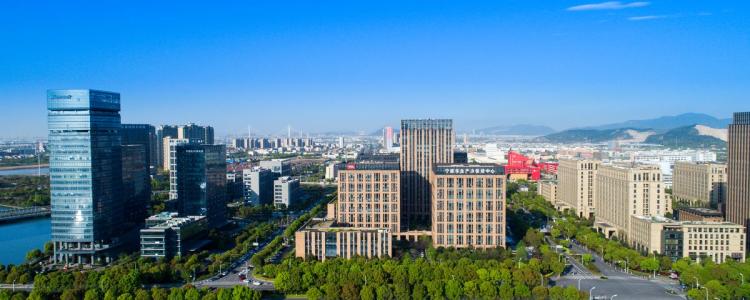 浙江寧波高新區(qū)：萬億級(jí)新材料＂航母＂正起航