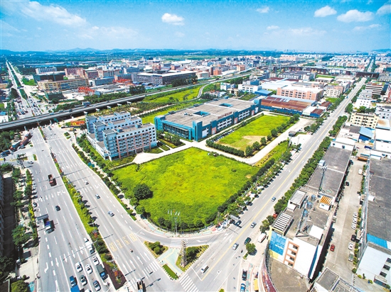 高新區（江海區）搶抓粵港澳大灣區紅利，打造一流營商環境 把抓改革落實擺